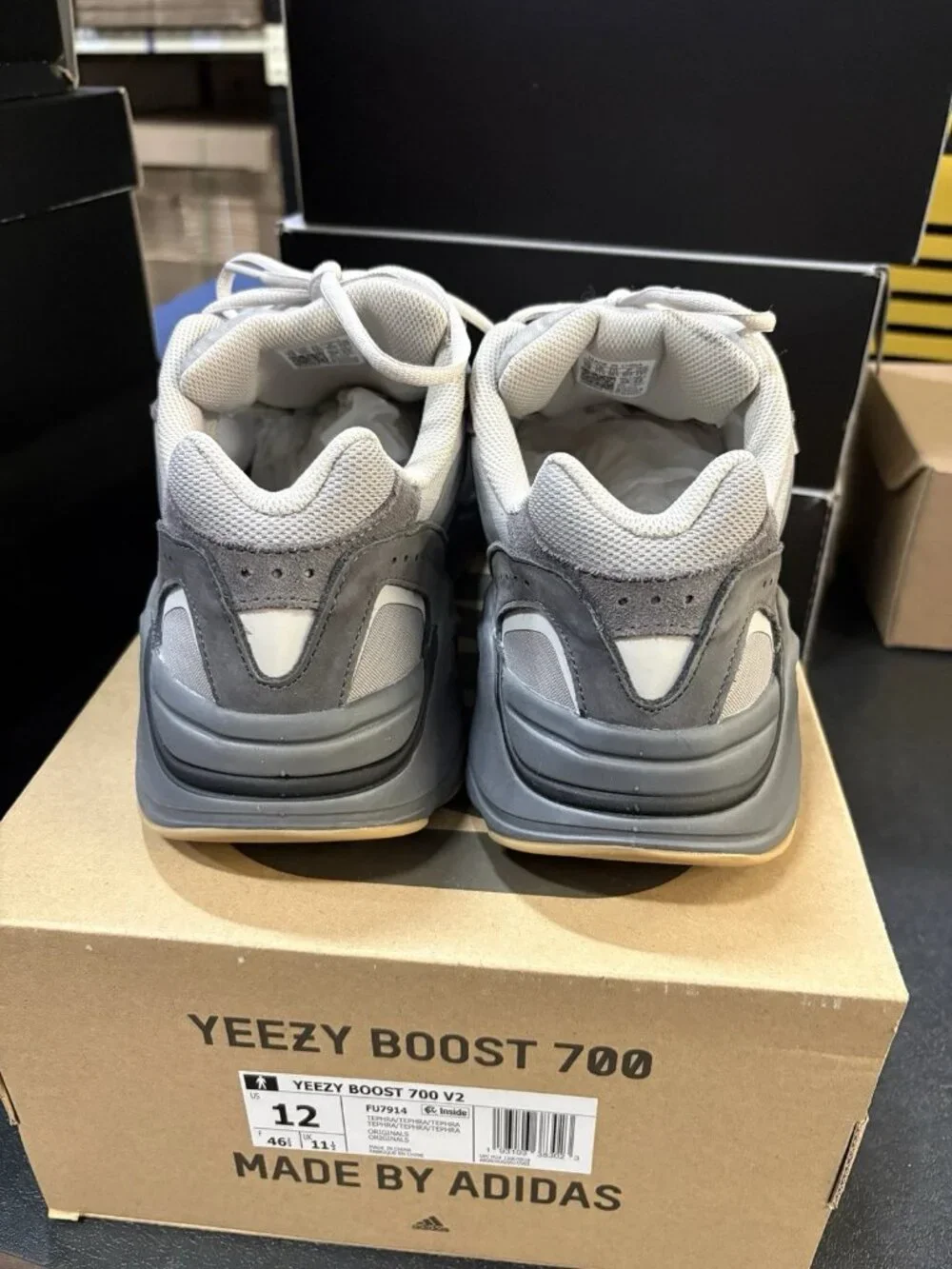 WORN Men’s Yeezy Boost 700 V2 Tephra FU7914 Size 12 WITH BOX